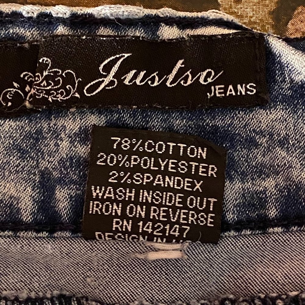 Justso Distressed Jeans - Picture 5 of 6